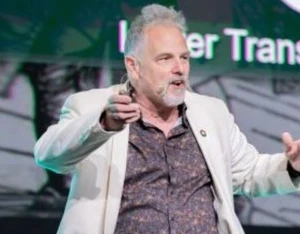 Areiel Wolanow Official Speaker Profile Picture