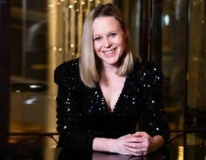 Sarah Bennett-Nash official speaker profile picture