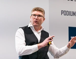 Simon Hartley Official Speaker Profile Picture