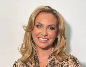 Josie Gibson Official Speaker Profile Picture