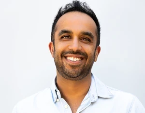 Neil Pasricha official speaker profile picture