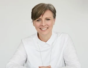 Tracey Follows Official Speaker Profile Picture