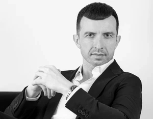 Michael Serwa official speaker profile picture