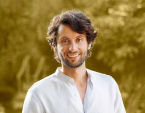 Dr. Em Official Speaker Profile Picture