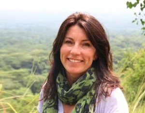 Lucy Cooke official speaker profile image