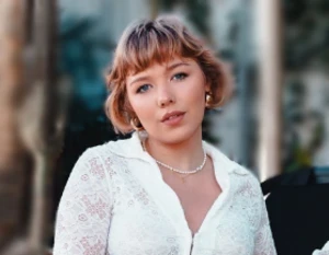 Emma Lines Official Speaker Profile Picture