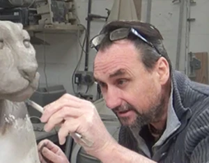 Aden Hynes Official Speaker Profile Picture