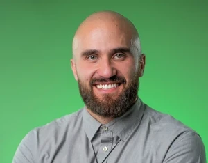 Dr Chris Pineda Official Speaker Profile Picture