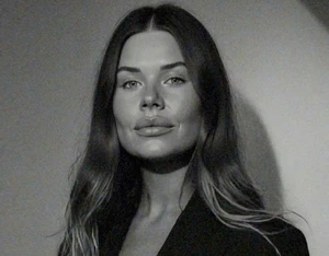 Emily M Austen Official Speaker Profile Picture