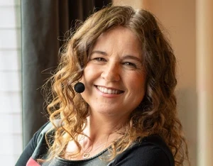 Tracey Louise Taylor Official Speaker Profile Picture