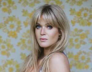 Dolly Alderton Official Speaker Profile Picture