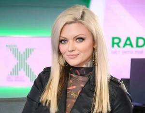 Polly James Official Speaker Profile Picture