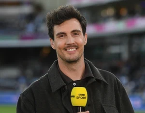 Steve Finn Official Speaker Profile Picture