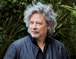 Dexter Fletcher official speaker profile picture