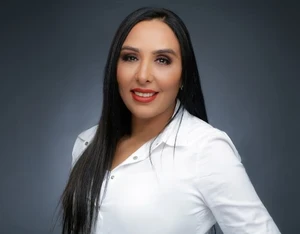 Khuloud Al Omian Official Speaker Profile Picture