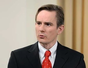 Robert Guest official speaker profile picture