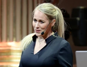 Caroline Mohr Official Speaker Profile Picture