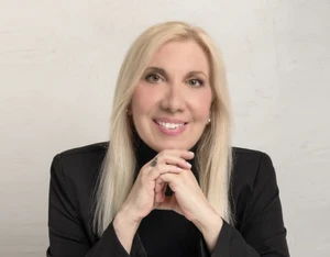 Avra Lyraki Official Speaker Profile Picture