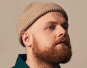 Tom Walker Official Speaker Profile Picture