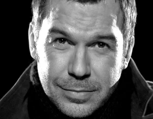 Steve-Brookstein-Main