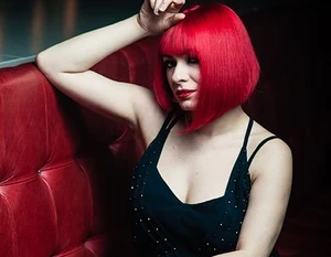 Laura London